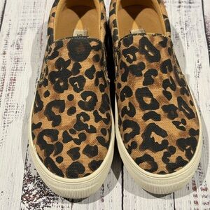 Steve Madden Leopard Print Slip-On Sneakers Size 5.5
